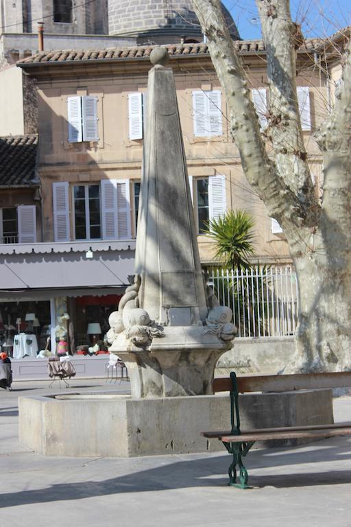 Mas De Valrugues Holifrance Saint-Rémy-de-Provence Exterior foto